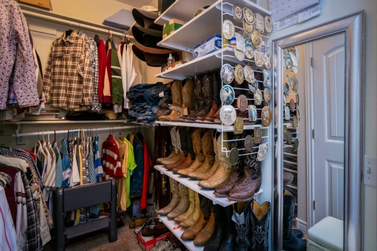 Hanging shoe organizer with pockets on a door
